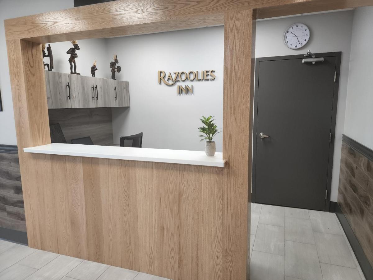 Razoolies Inn Stephenville Extérieur photo